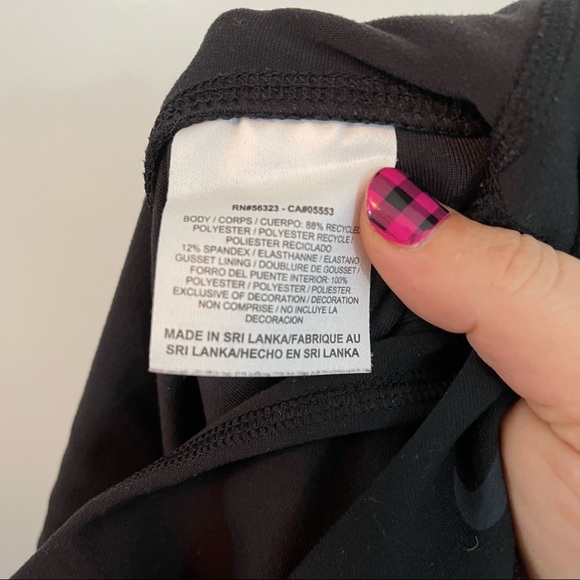 Nike Dri-Fit, Short Capris, Size Large. Excellent condition!! - Picture 6 of 7